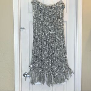 GAP Gray Chunky Knit Scarf